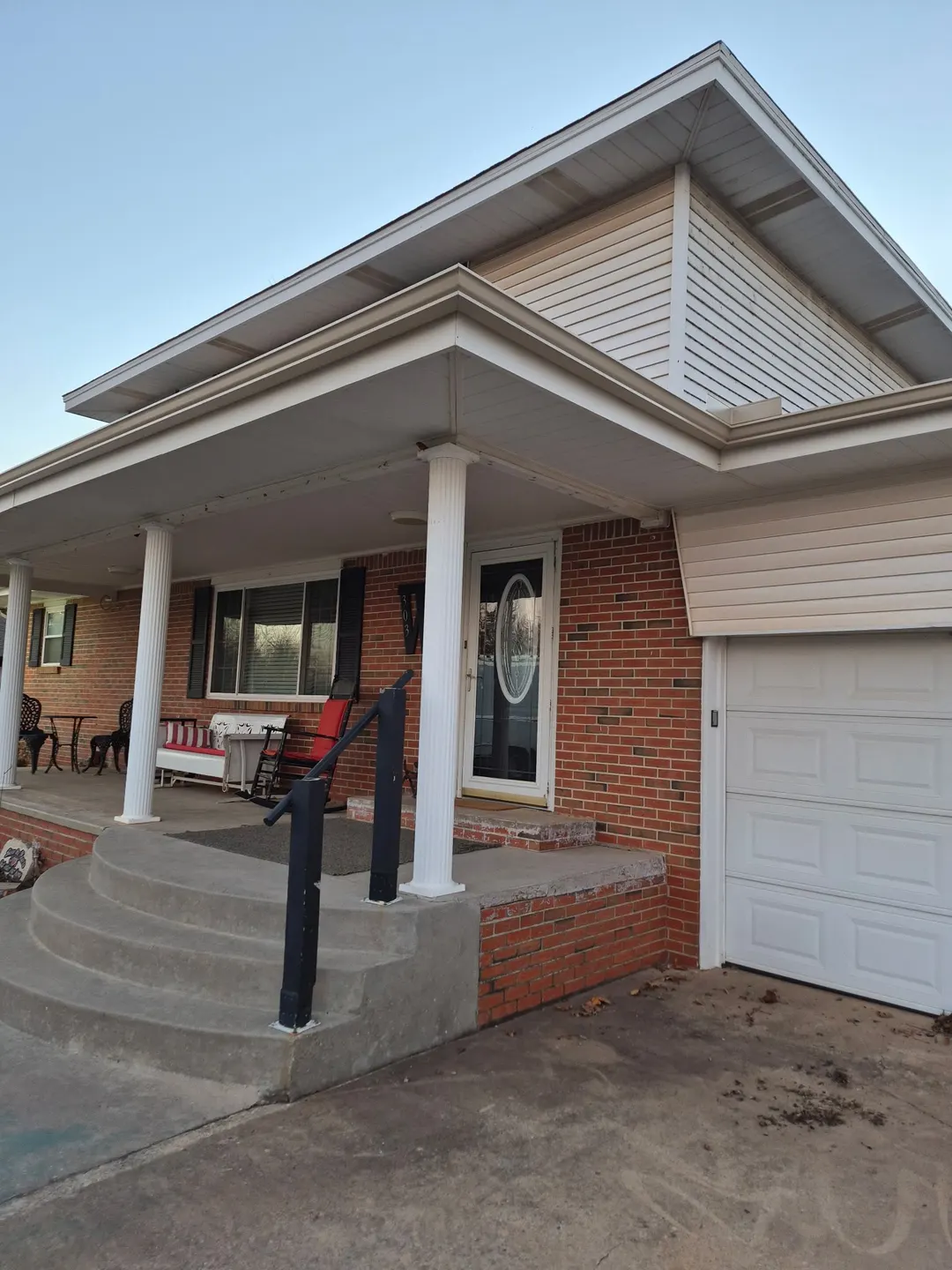 Rumble Rain Gutters business background image